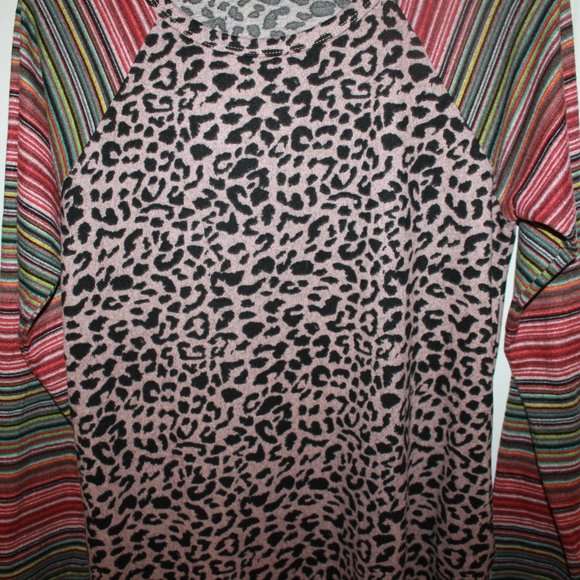 Limited Time Sale: Soft Knit Leopard Long Sleeve Arm Striped Dress Size Small - Picture 2 of 10